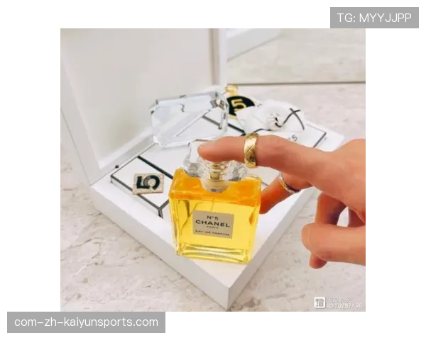 亚马尔回应绯闻传言,强调个人隐私不愿公开,网络猜测无依据