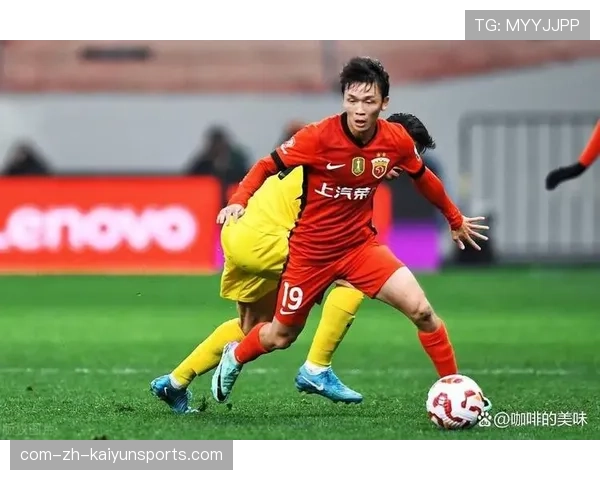 海港王振澳二次膝盖手术后谨慎恢复 边后卫深度受考验